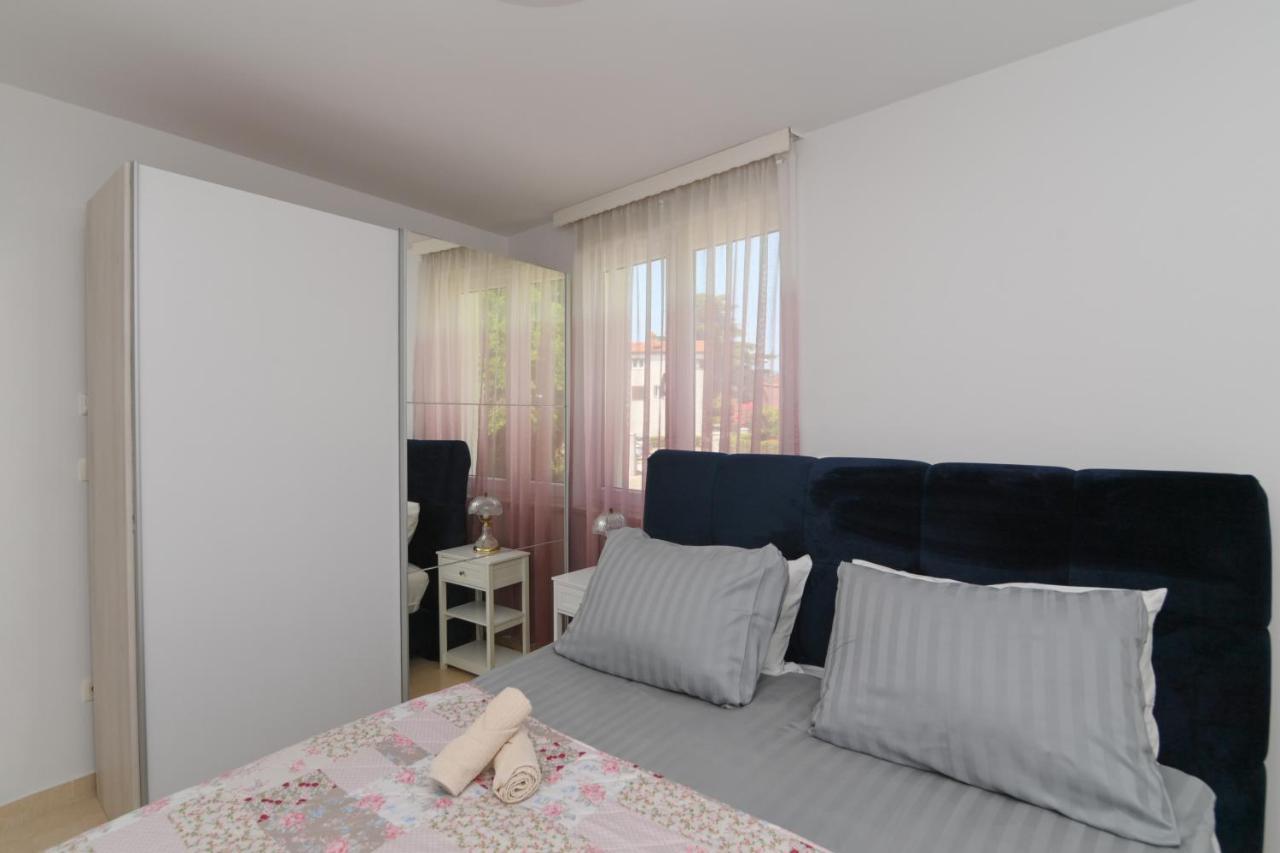 リエカApartman Iskraアパートメント エクステリア 写真